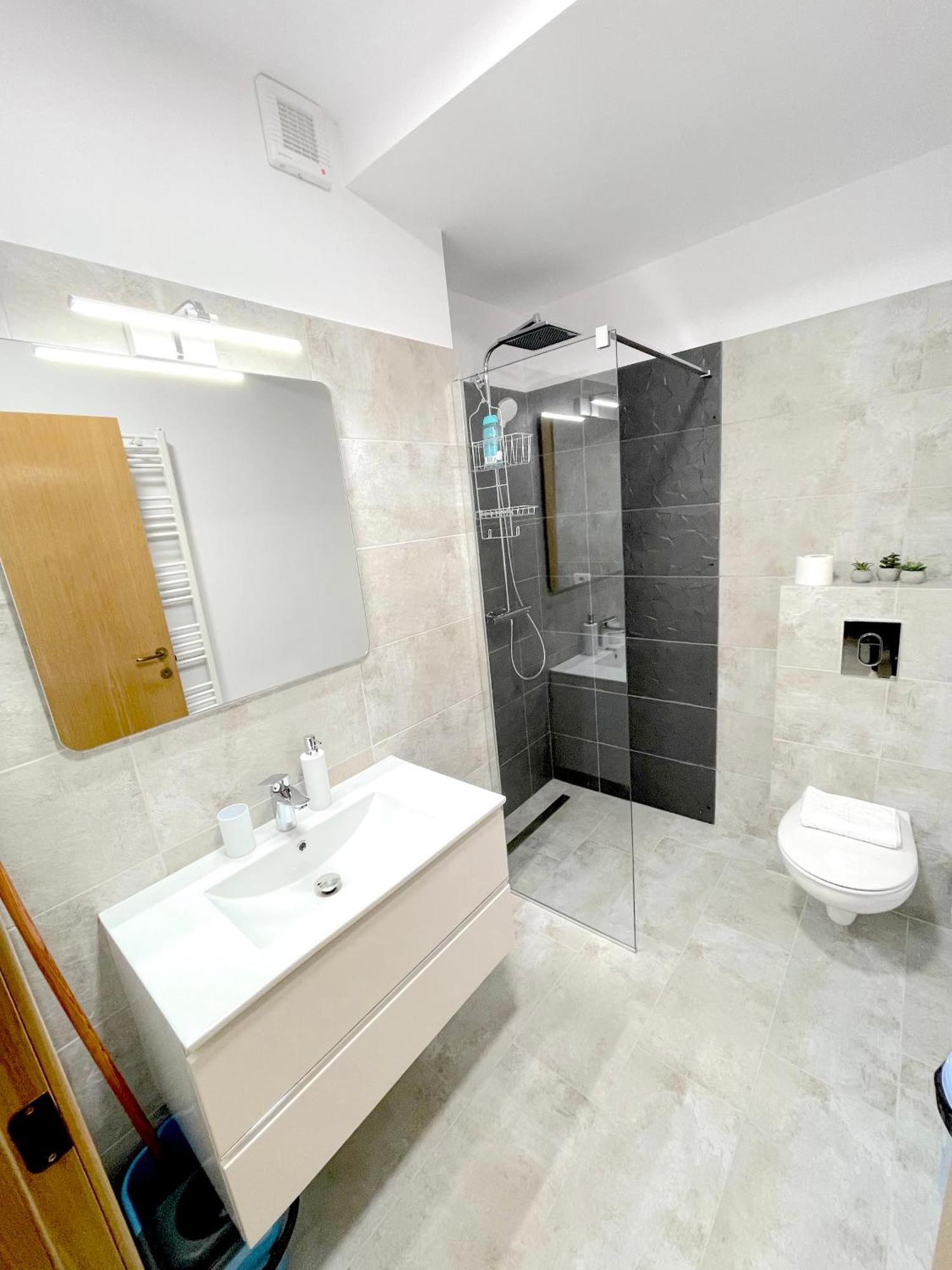 Cosy&Minimalistic Apartments - Haret Building Sinaia Extérieur photo