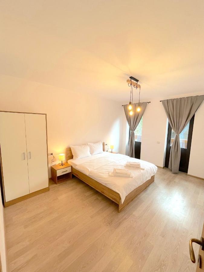 Cosy&Minimalistic Apartments - Haret Building Sinaia Extérieur photo